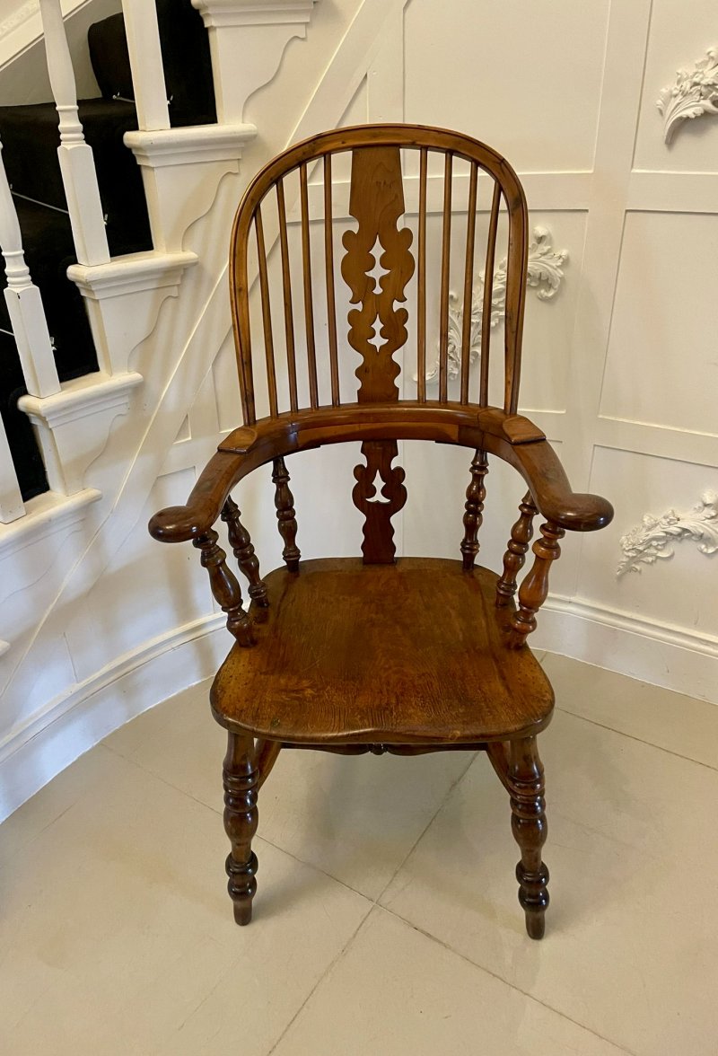 Antique Victorian Quality Yew Wood Broad Arm Windsor Chair - Image 3